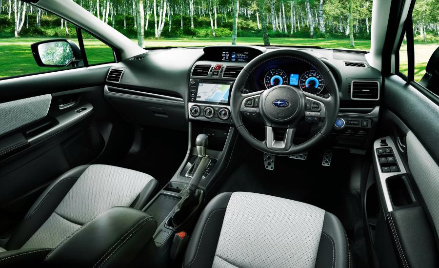 Интерьер Subaru XV Hybrid 2015 года  (JP) (фото 4 из 7)